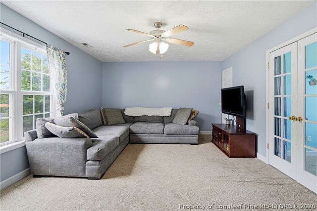 40 Dover Court E, Sanford, NC 27332
