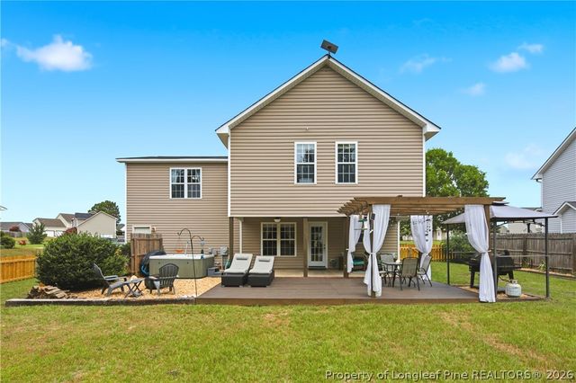 40 Dover Court E, Sanford, NC 27332