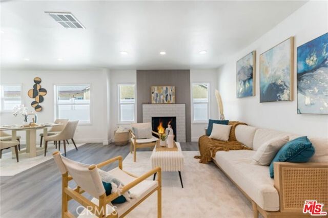 11912 Elkwood Street, North Hollywood (los Angeles), CA 91605