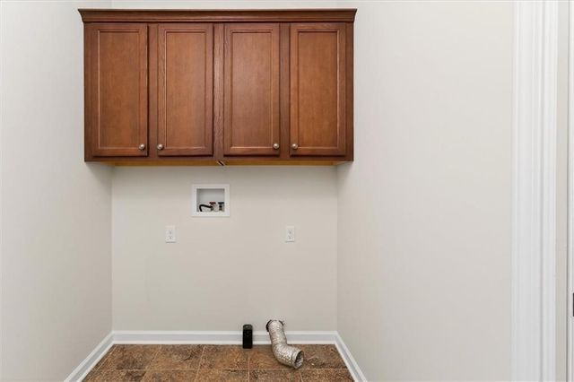 43 Spotts Cir, Riga, NY 14428