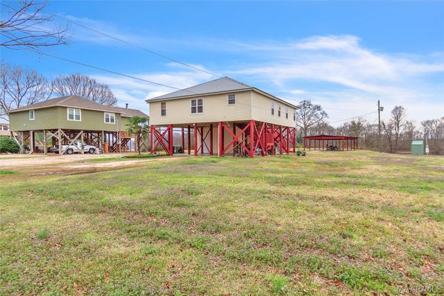 4032 Riveroaks Road, Millbrook, AL 36054