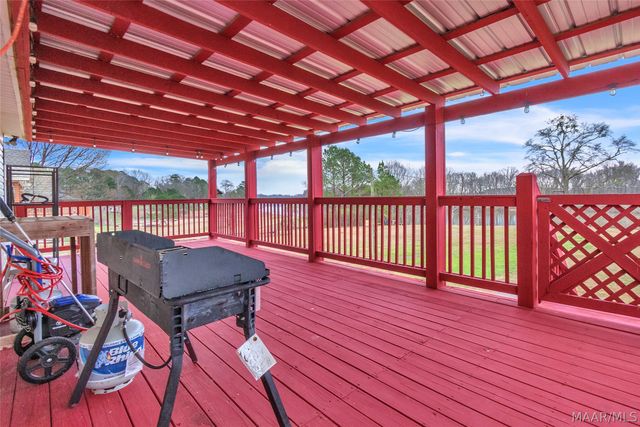 4032 Riveroaks Road, Millbrook, AL 36054