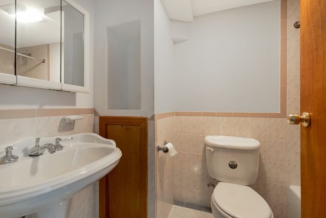 35 Sewall St, Quincy, MA 02170