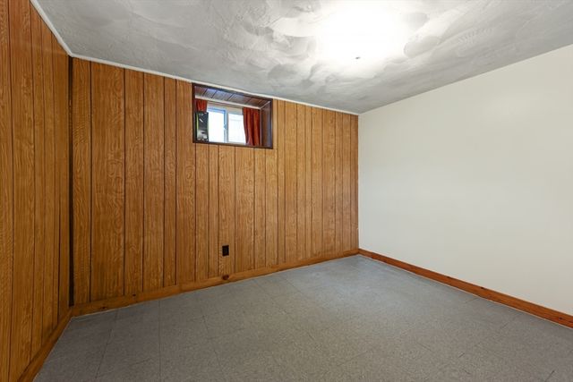 35 Sewall St, Quincy, MA 02170