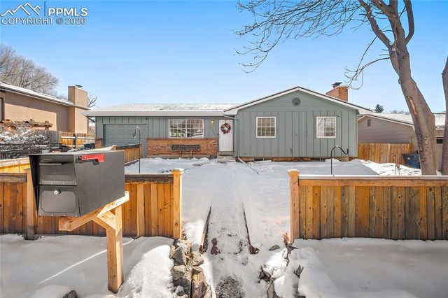 4605 S Sleepy Hollow Circle, Colorado Springs, CO 80917