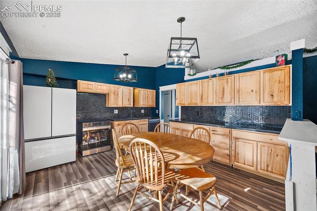 4605 S Sleepy Hollow Circle, Colorado Springs, CO 80917