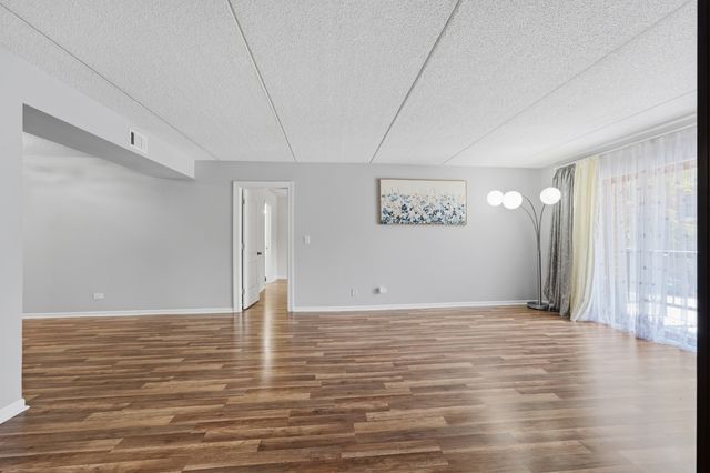 1480 Jefferson Street 202, Des Plaines, IL 60016