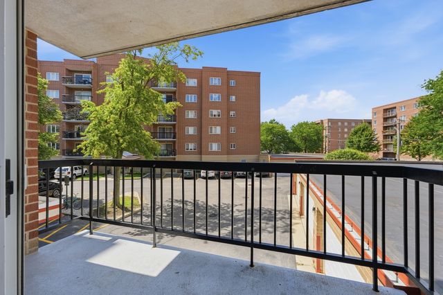 1480 Jefferson Street 202, Des Plaines, IL 60016