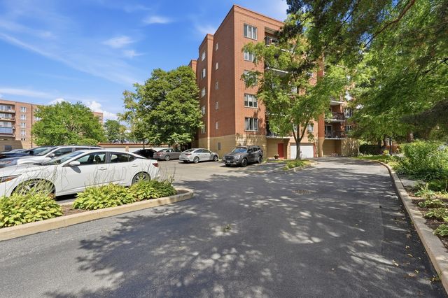 1480 Jefferson Street 202, Des Plaines, IL 60016