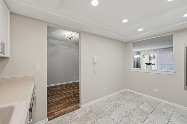 1480 Jefferson Street 202, Des Plaines, IL 60016