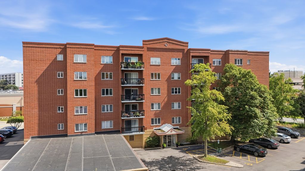 1480 Jefferson Street 202, Des Plaines, IL 60016