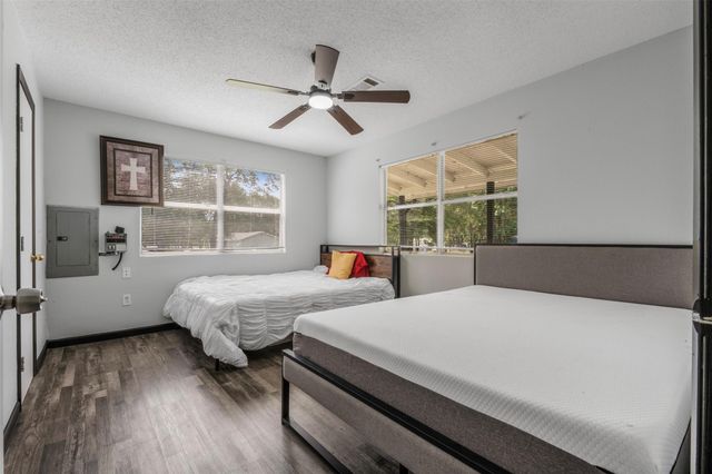 541 Trails End Drive, Cleveland, TX 77328