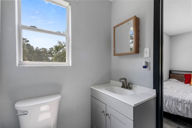 541 Trails End Drive, Cleveland, TX 77328