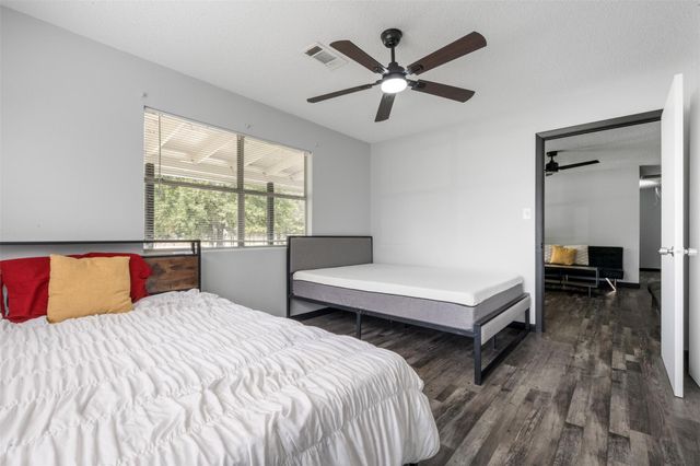 541 Trails End Drive, Cleveland, TX 77328