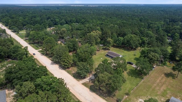 541 Trails End Drive, Cleveland, TX 77328