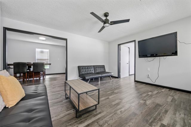 541 Trails End Drive, Cleveland, TX 77328