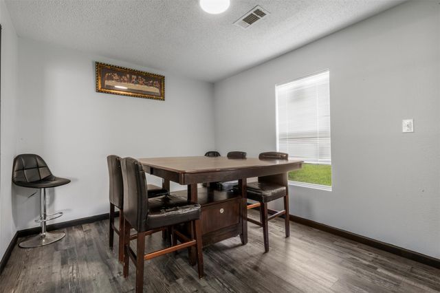 541 Trails End Drive, Cleveland, TX 77328