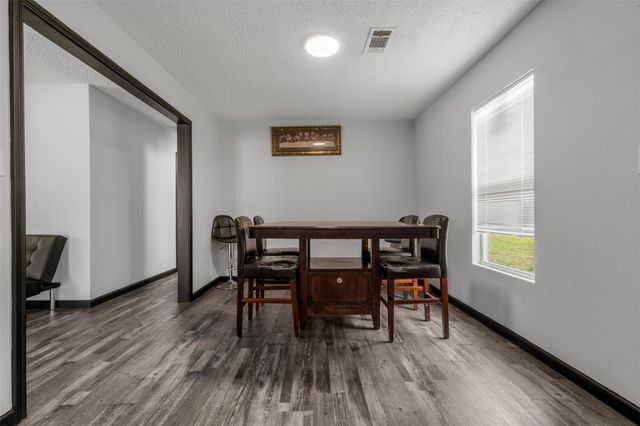 541 Trails End Drive, Cleveland, TX 77328