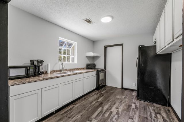 541 Trails End Drive, Cleveland, TX 77328