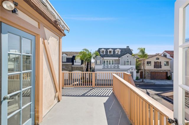 1214 E Balboa, Newport Beach, CA 92661