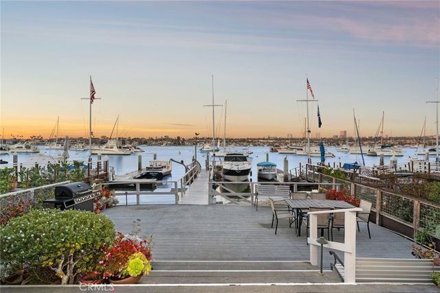 1214 E Balboa, Newport Beach, CA 92661