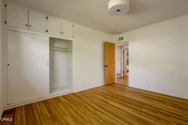 390 San Juan Place, Pasadena, CA 91107