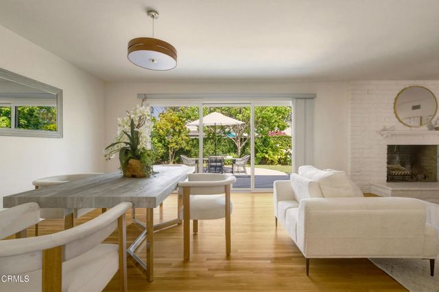 390 San Juan Place, Pasadena, CA 91107