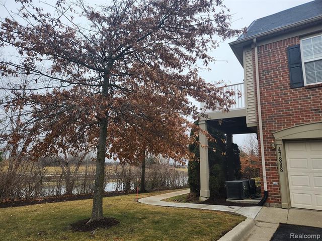47808 Pembroke Drive 115, Canton, MI 48188