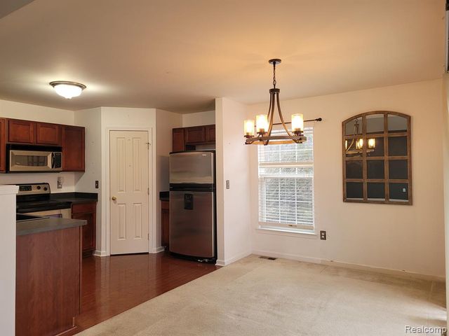 47808 Pembroke Drive 115, Canton, MI 48188