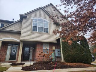 47808 Pembroke Drive 115, Canton, MI 48188