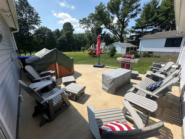 415 N SECOND Street, Conneaut Lake, PA 16316