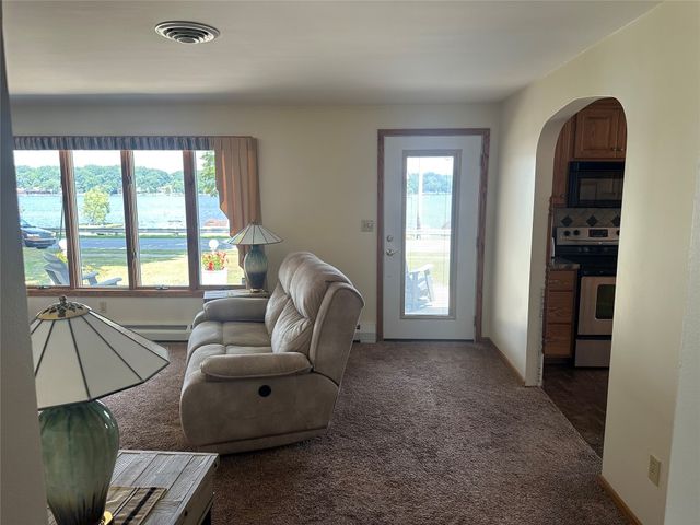 415 N SECOND Street, Conneaut Lake, PA 16316