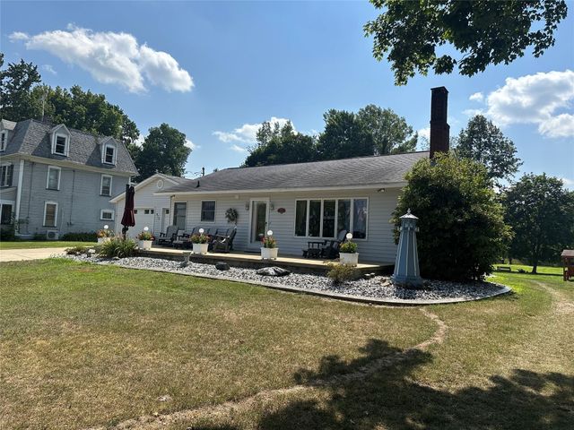415 N SECOND Street, Conneaut Lake, PA 16316