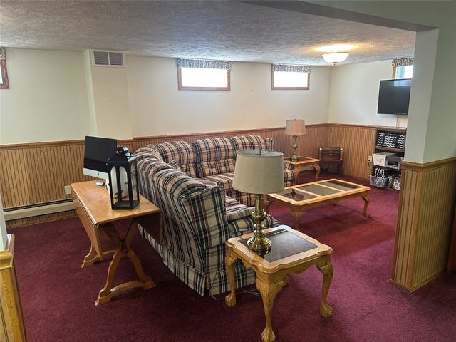 415 N SECOND Street, Conneaut Lake, PA 16316