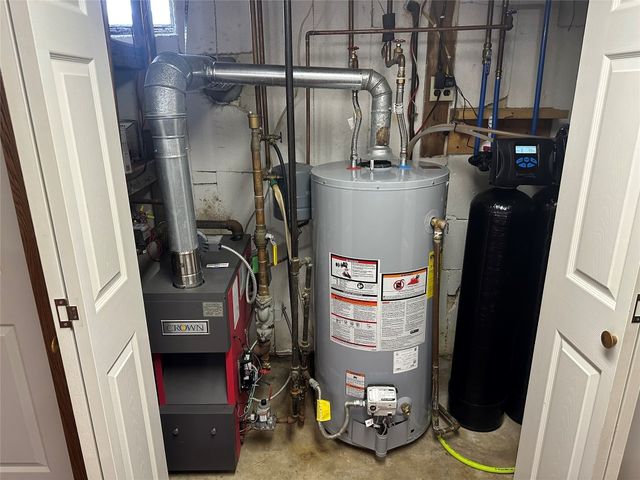 415 N SECOND Street, Conneaut Lake, PA 16316