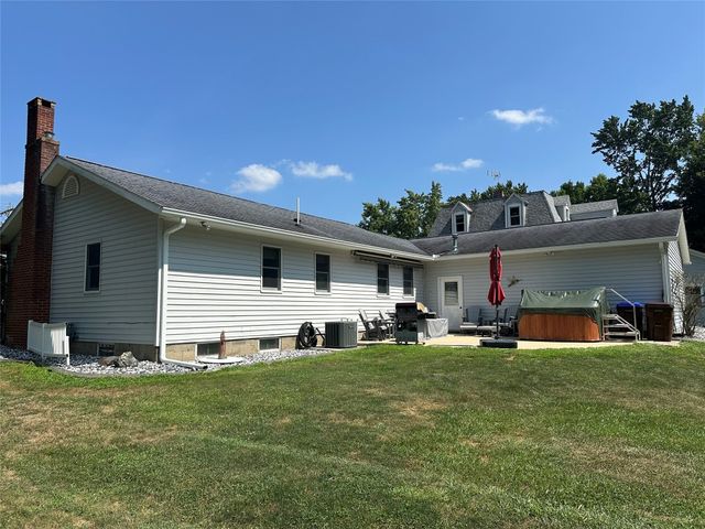 415 N SECOND Street, Conneaut Lake, PA 16316