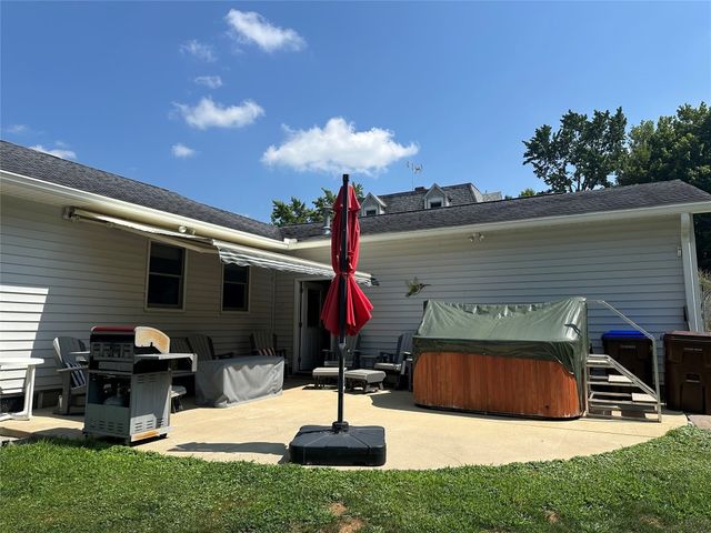 415 N SECOND Street, Conneaut Lake, PA 16316