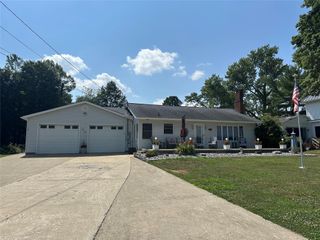 415 N SECOND Street, Conneaut Lake, PA 16316