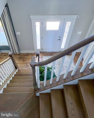 23 OLD BANKS, Fredericksburg, VA 22406