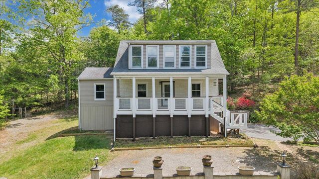 4363 Rock Garden LN, Roanoke, VA 24018