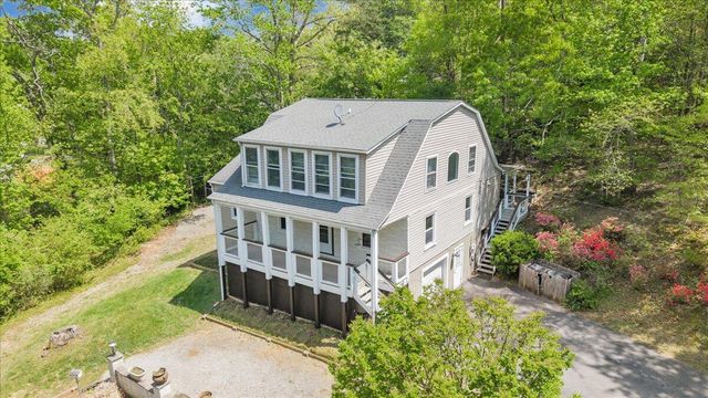 4363 Rock Garden LN, Roanoke, VA 24018