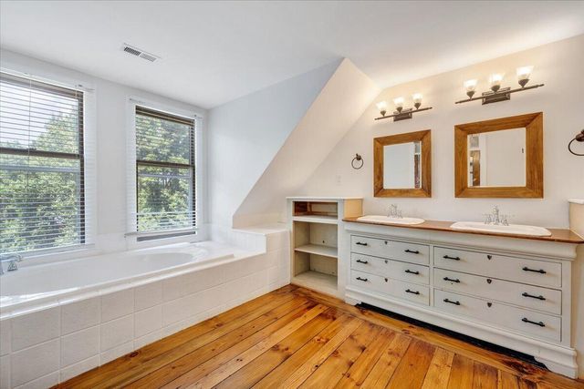 4363 Rock Garden LN, Roanoke, VA 24018