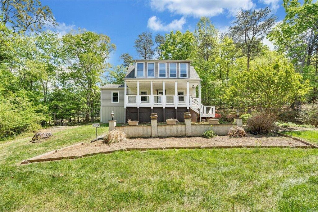 4363 Rock Garden LN, Roanoke, VA 24018