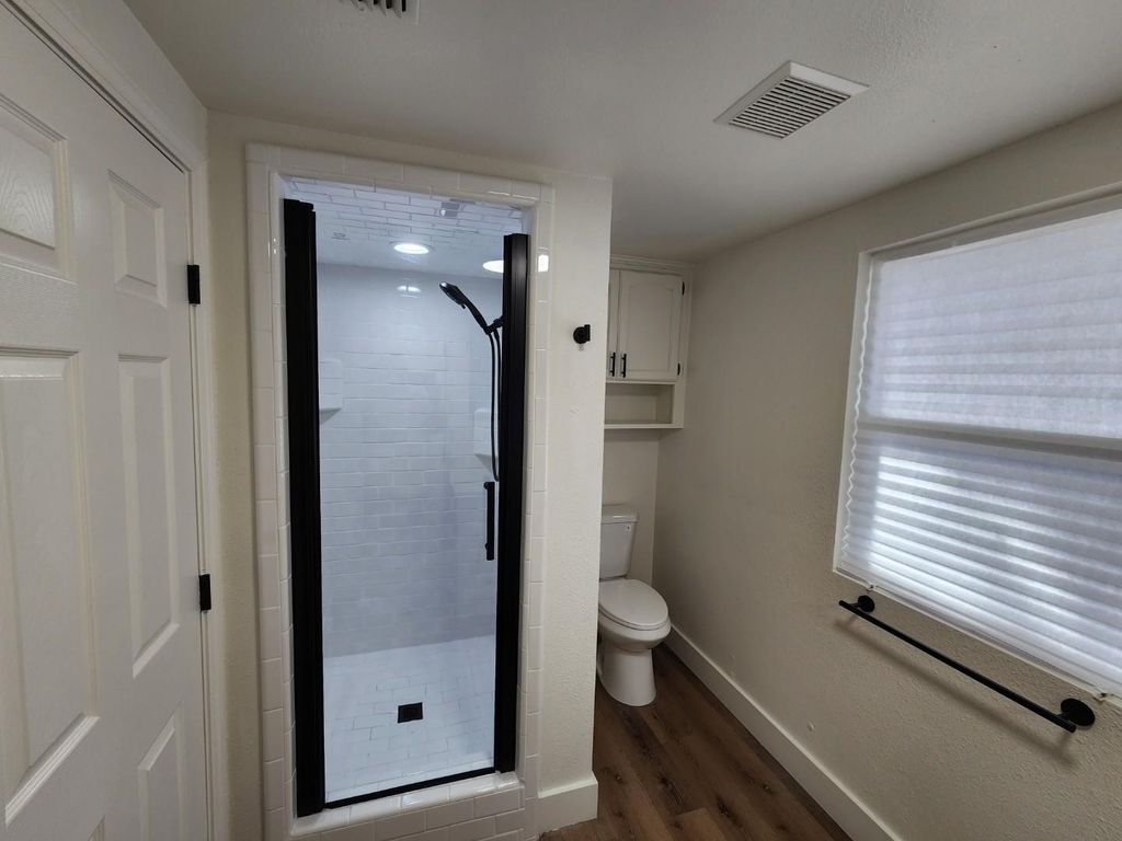 Image 16 of property listing at 18626 Ridgedale Drive, Madera, CA 93638