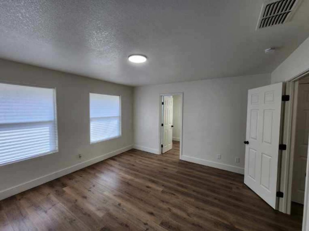 Image 17 of property listing at 18626 Ridgedale Drive, Madera, CA 93638