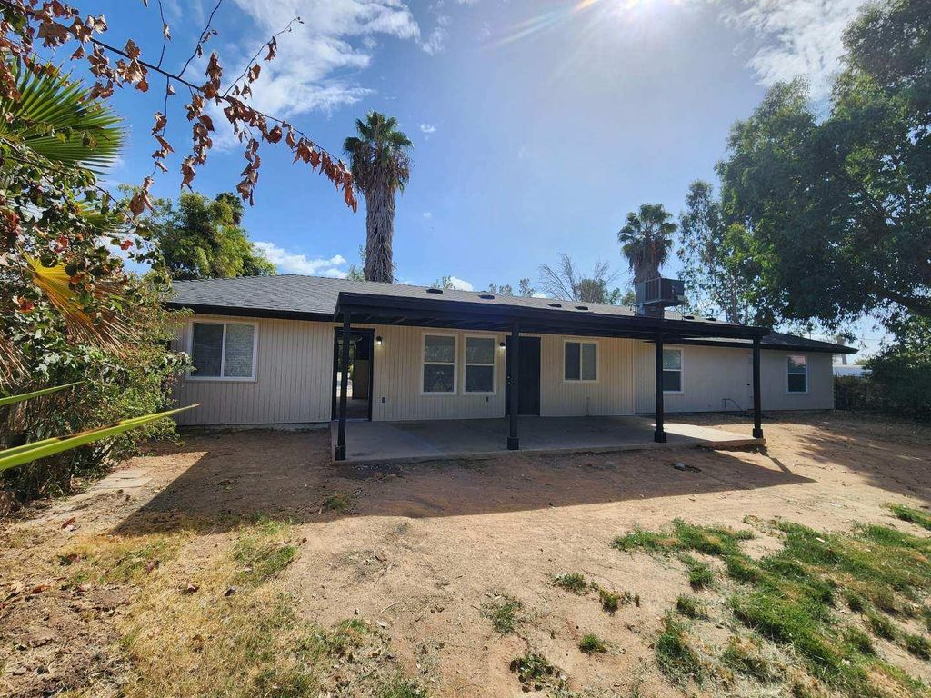 Image 21 of property listing at 18626 Ridgedale Drive, Madera, CA 93638