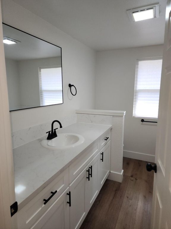 Image 7 of property listing at 18626 Ridgedale Drive, Madera, CA 93638