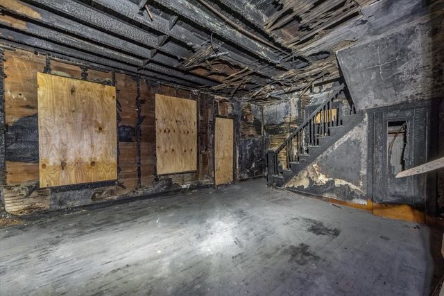 412 JAY Street, Elgin, IL 60120