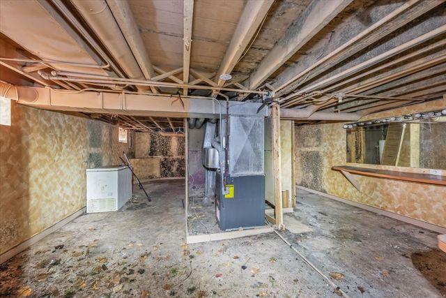 412 JAY Street, Elgin, IL 60120