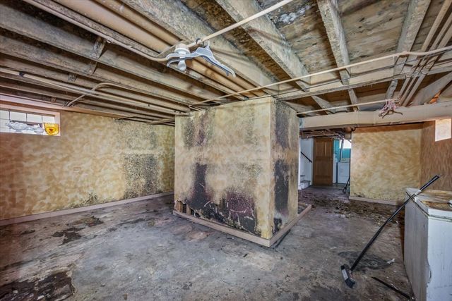 412 JAY Street, Elgin, IL 60120